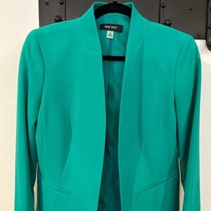 Gorgeous soft green Nine West blazer, Open style, Women's XS